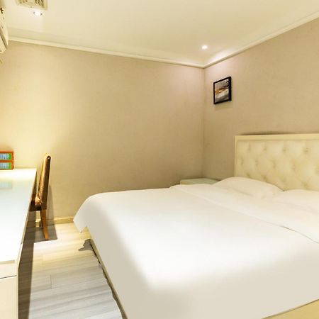 Kaiserdom Hotel Baiyun Airport-24-Hour Airport-Free Shuttle Bus Kanton Zewnętrze zdjęcie